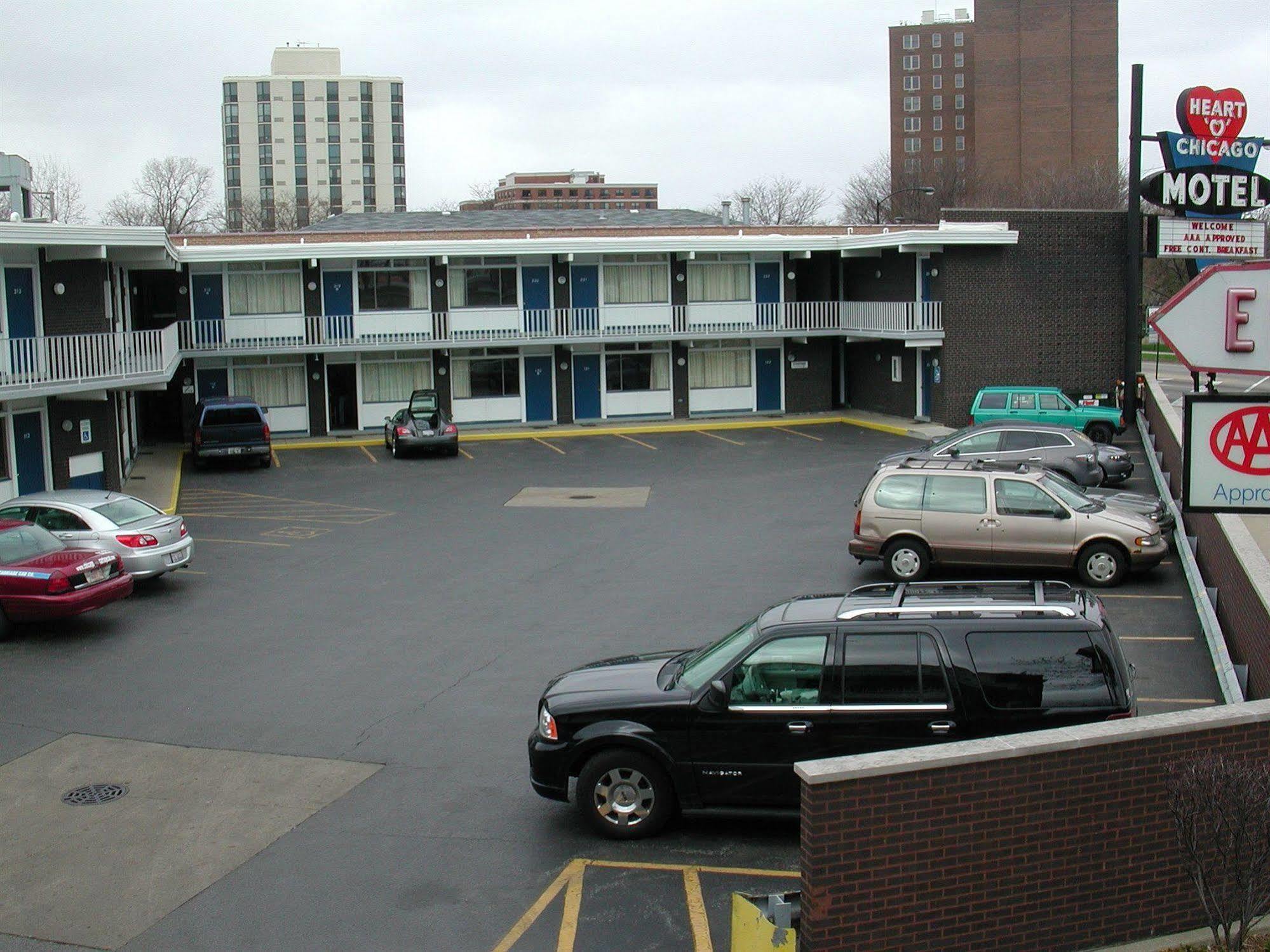 Heart O' Chicago Motel מראה חיצוני תמונה